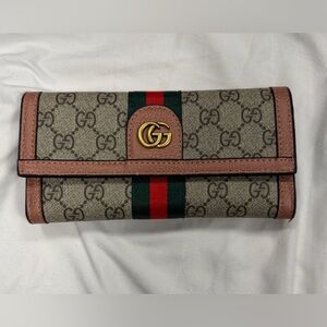 Gucci GG Marmont Clasp Wallet